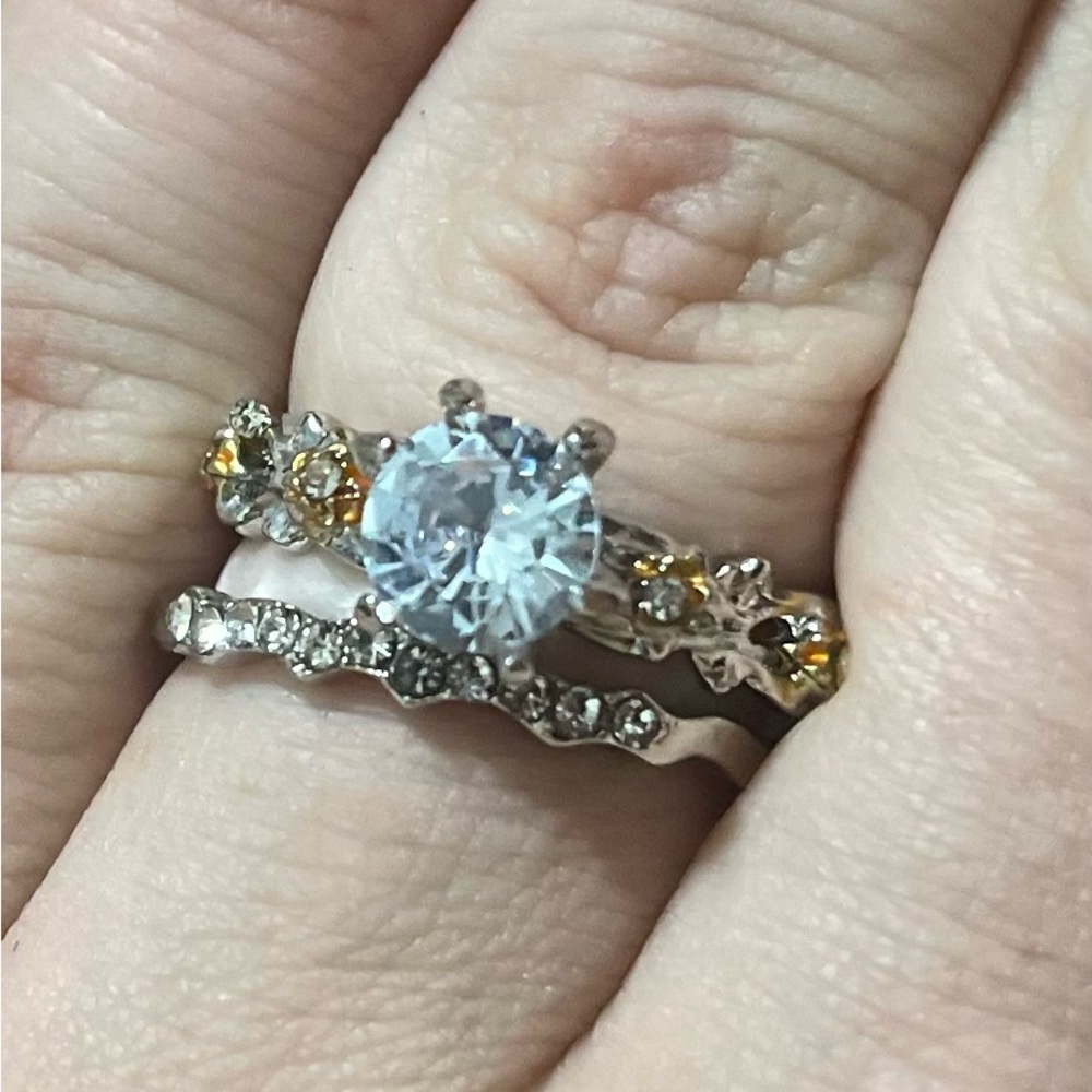 Size 9 matching ring set